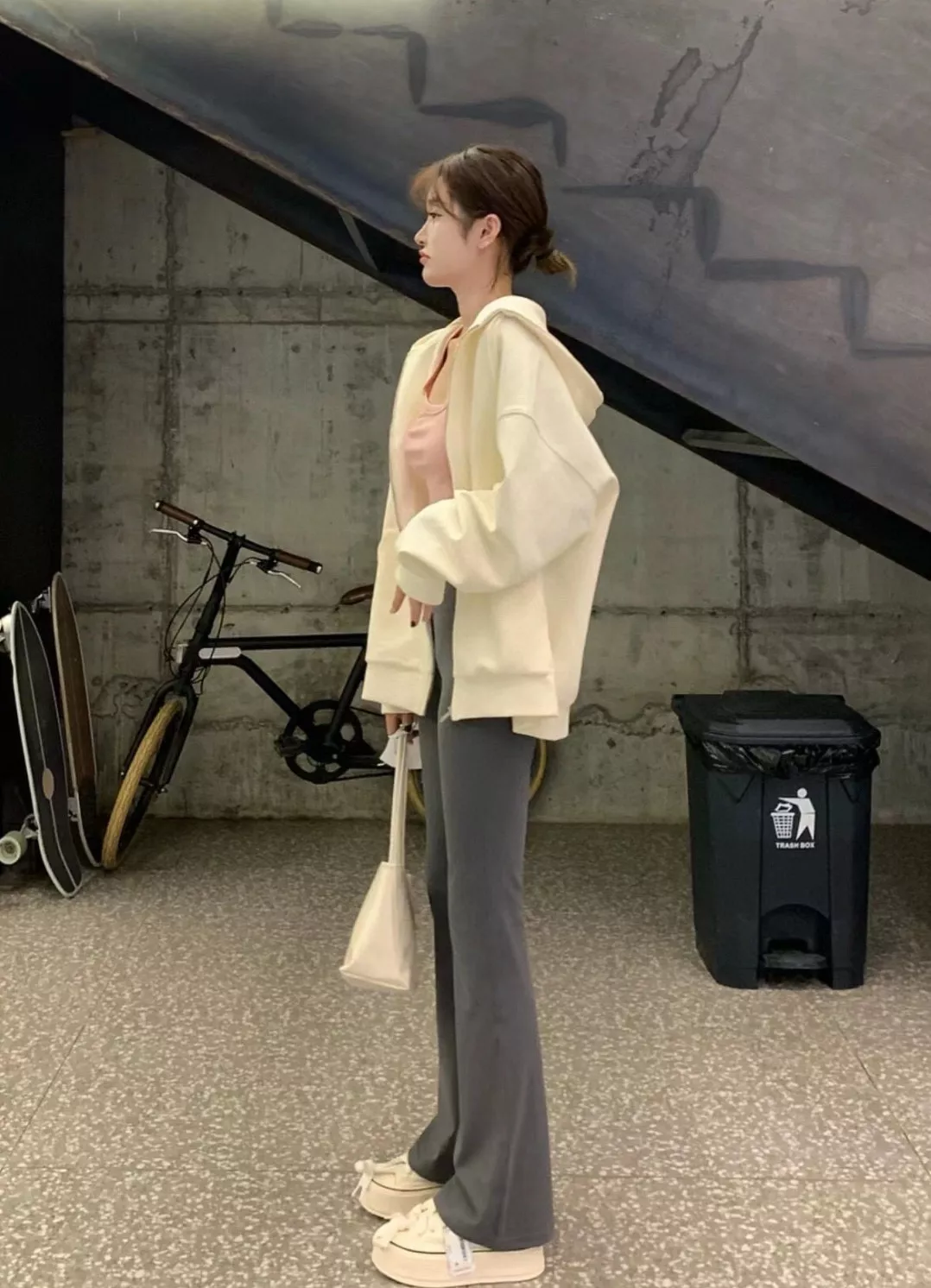 룰루레몬 여성 하이웨이스트 요가 부츠컷 팬츠 상세 이미지 21