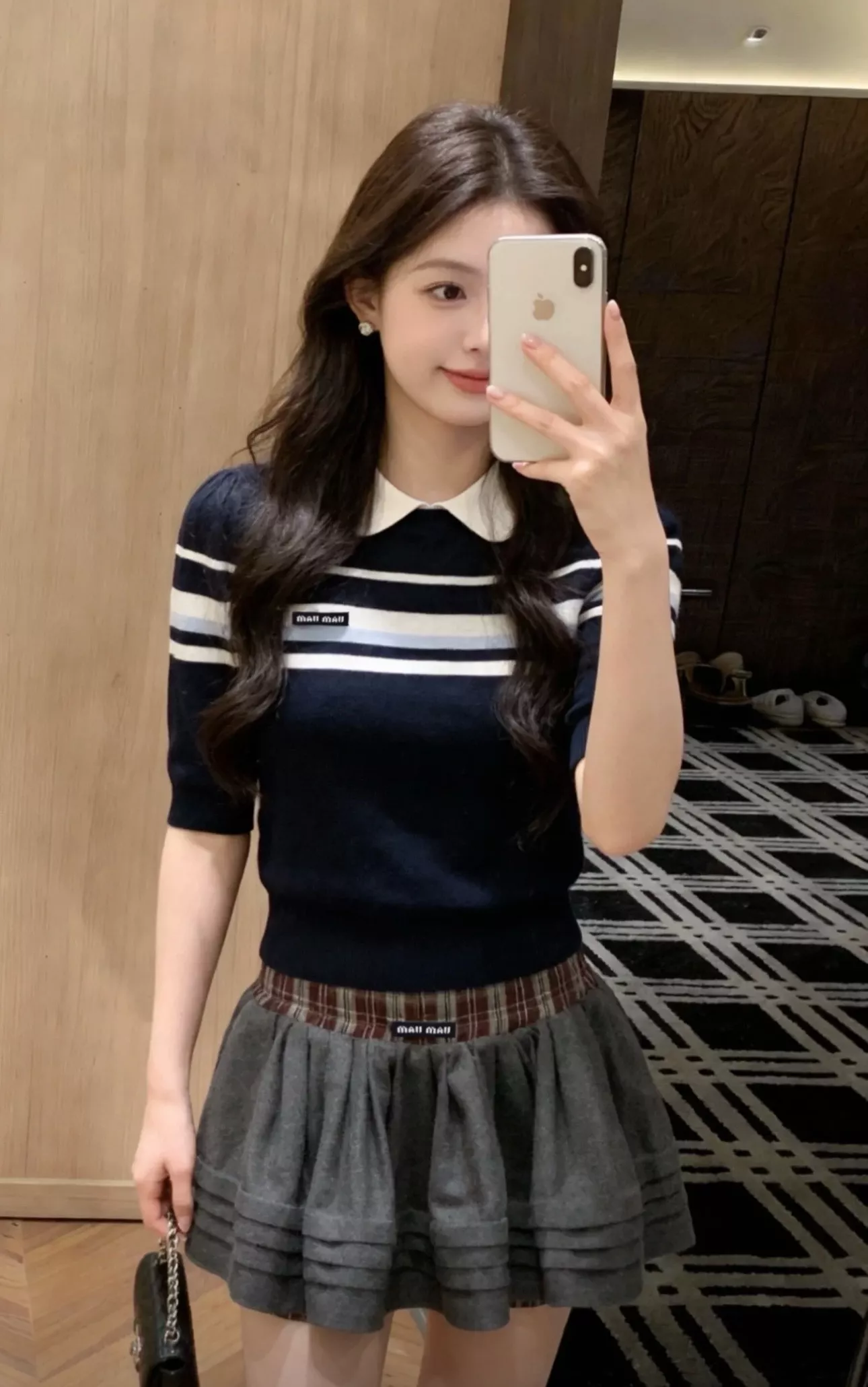 미우미우 배색 카라 스트라이프 반소매 니트 상세 이미지 32