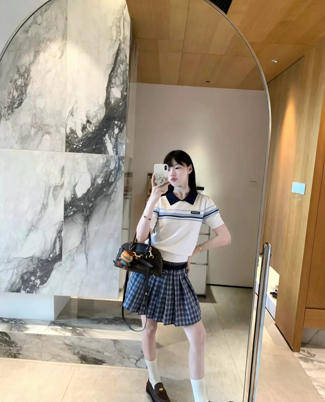 미우미우 배색 카라 스트라이프 반소매 니트 상세 이미지 19