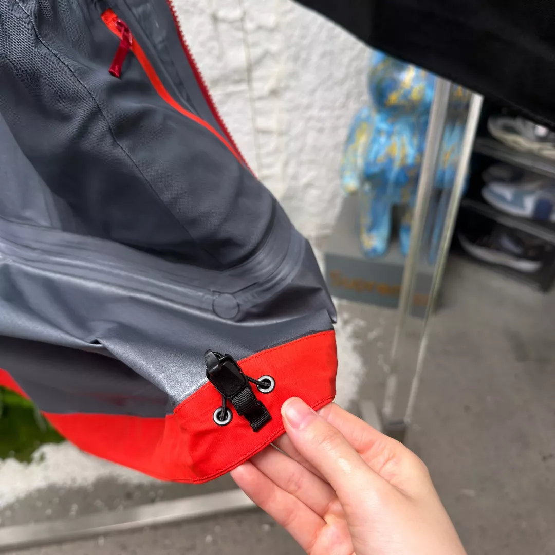 아크테릭스 말 한정 하드쉘 후드 재킷 상세 이미지 15
