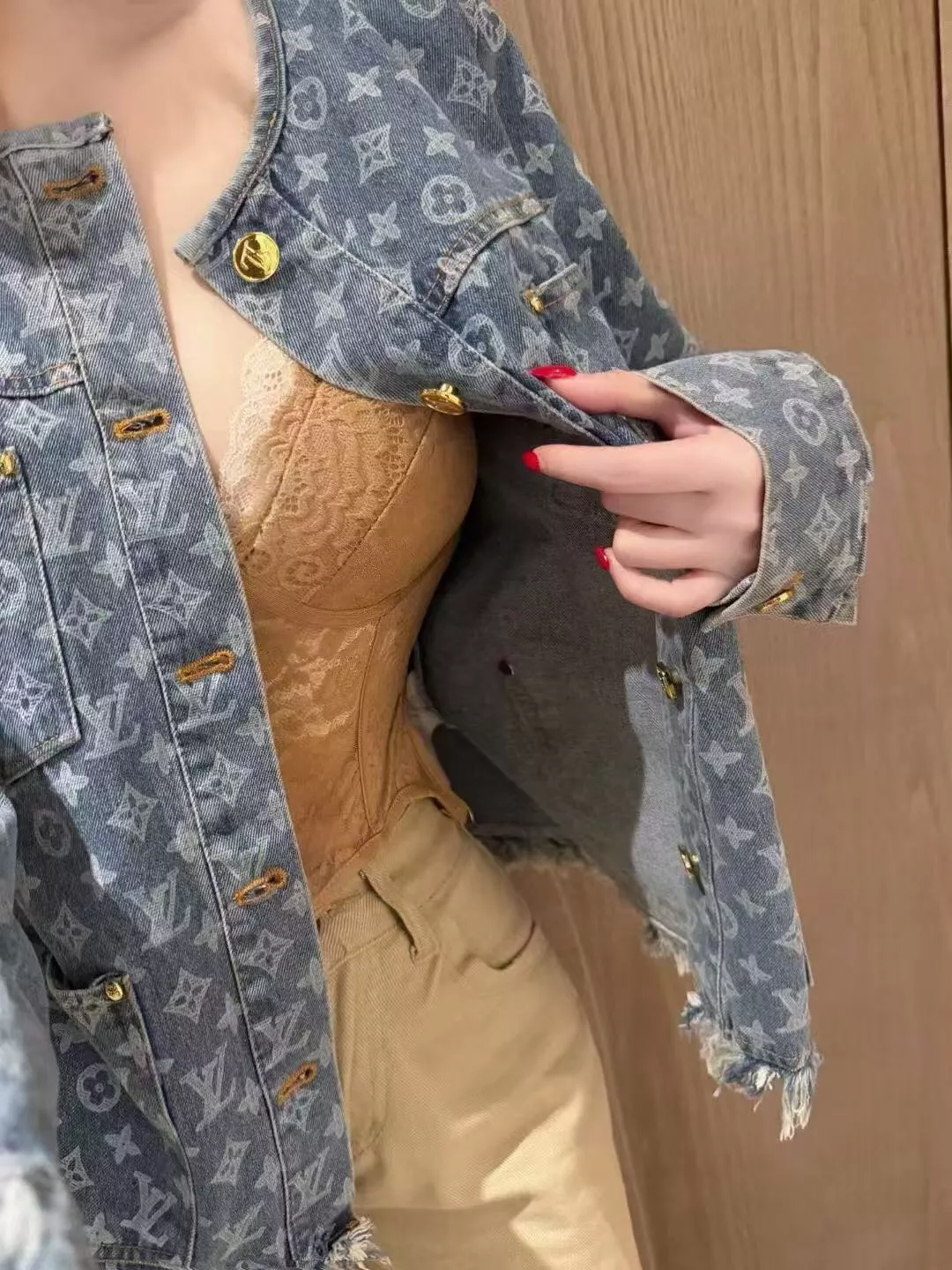 루이비통 로고 자카드 프린지 데님 재킷 상세 이미지 10