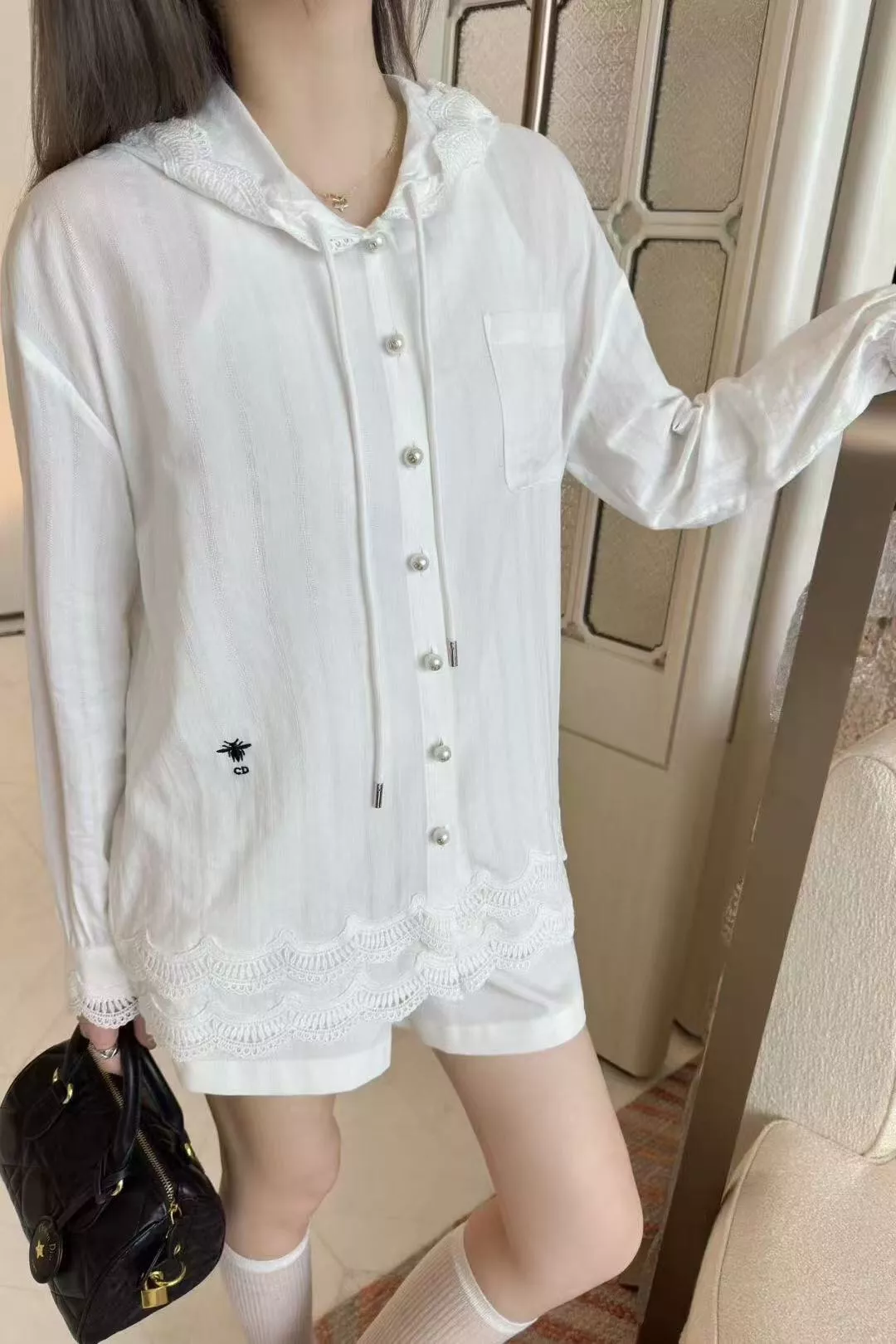 디올 벌 자수 진주 버튼 레이스 후드 린넨 셔츠 상세 이미지 10