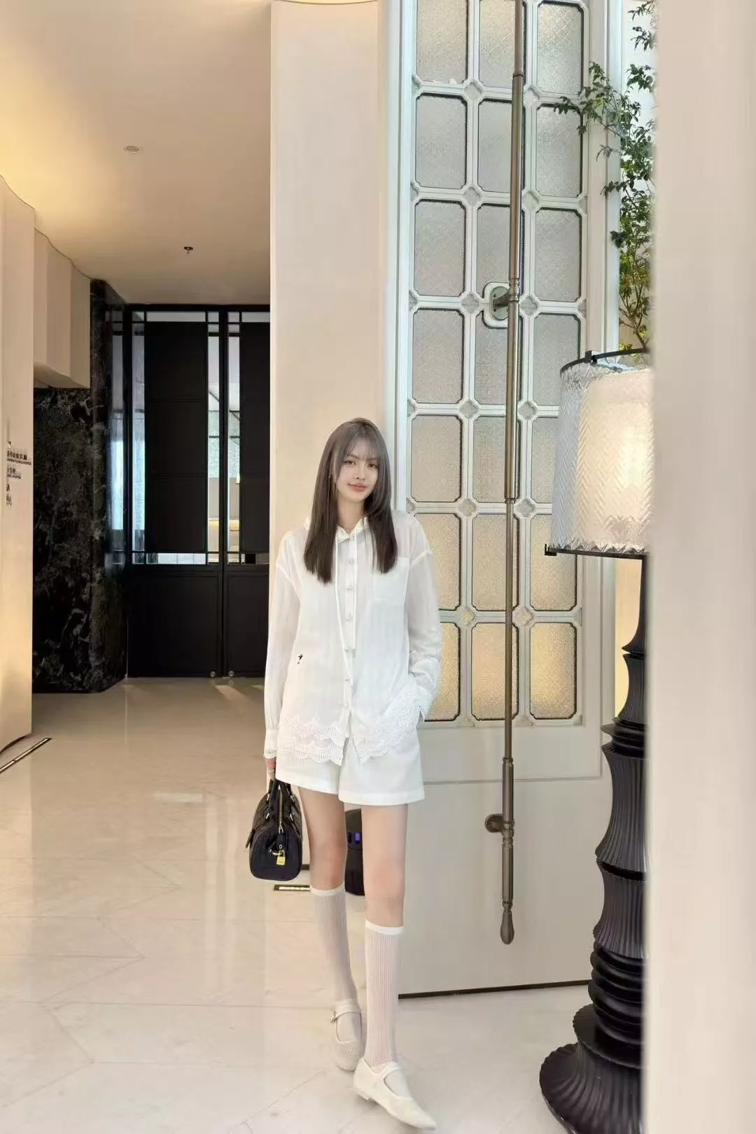 디올 벌 자수 진주 버튼 레이스 후드 린넨 셔츠 상세 이미지 15