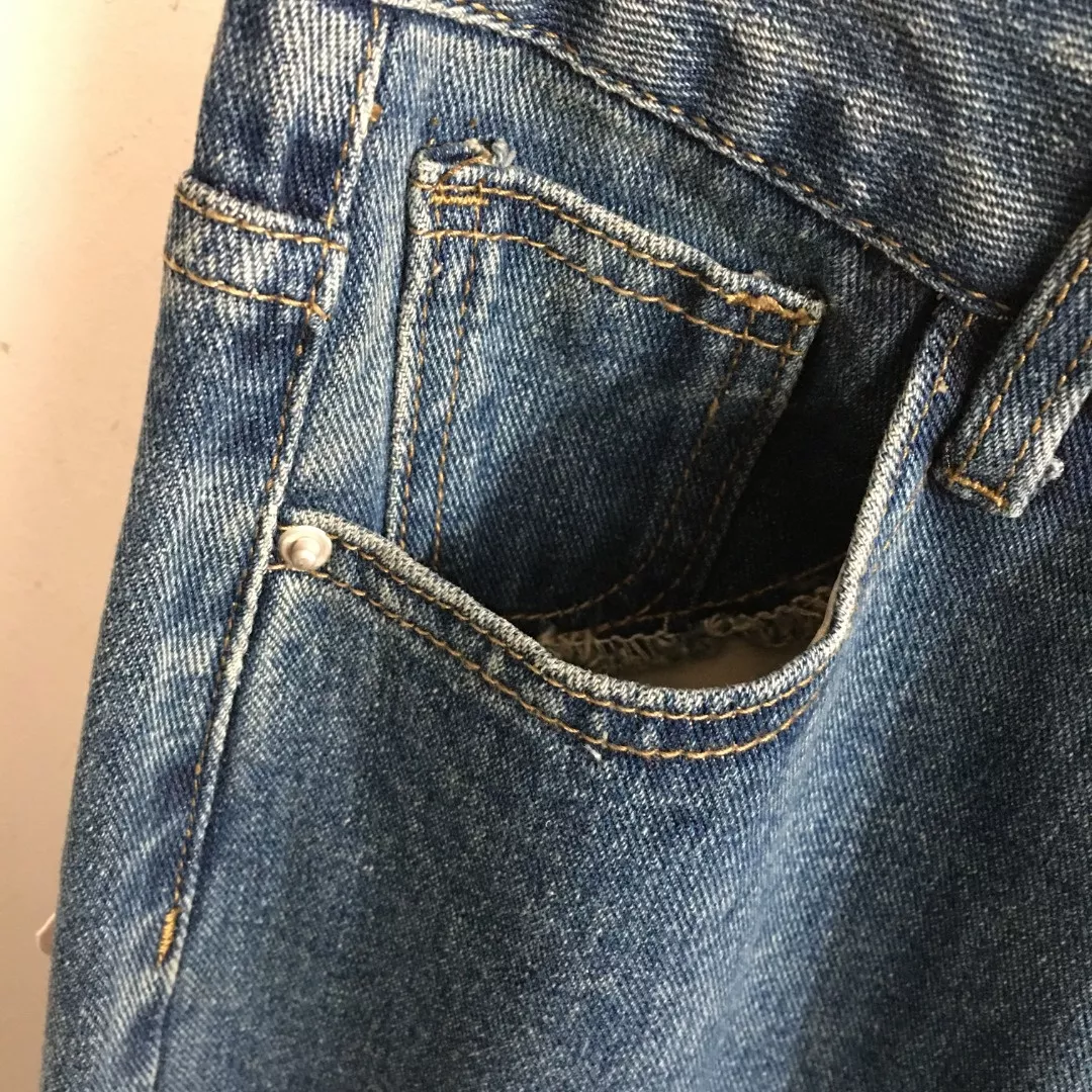로에베 무릎 로고 자수 데님 롱팬츠 상세 이미지 5