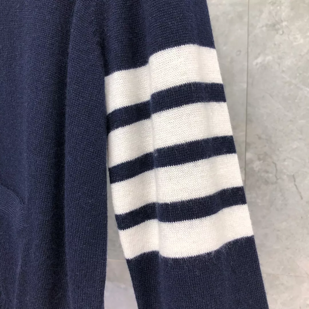 톰브라운 캐시미어 사선 포인트 브이넥 가디건 상세 이미지 22