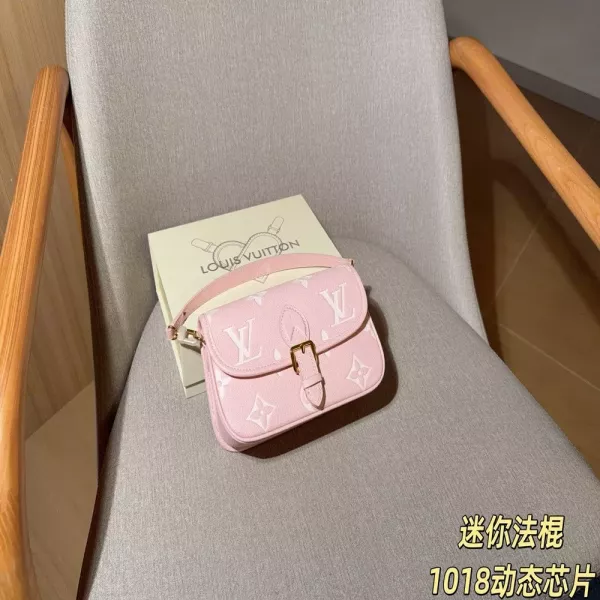 루이비통 미니 다이앤 엠보 미니 숄더백