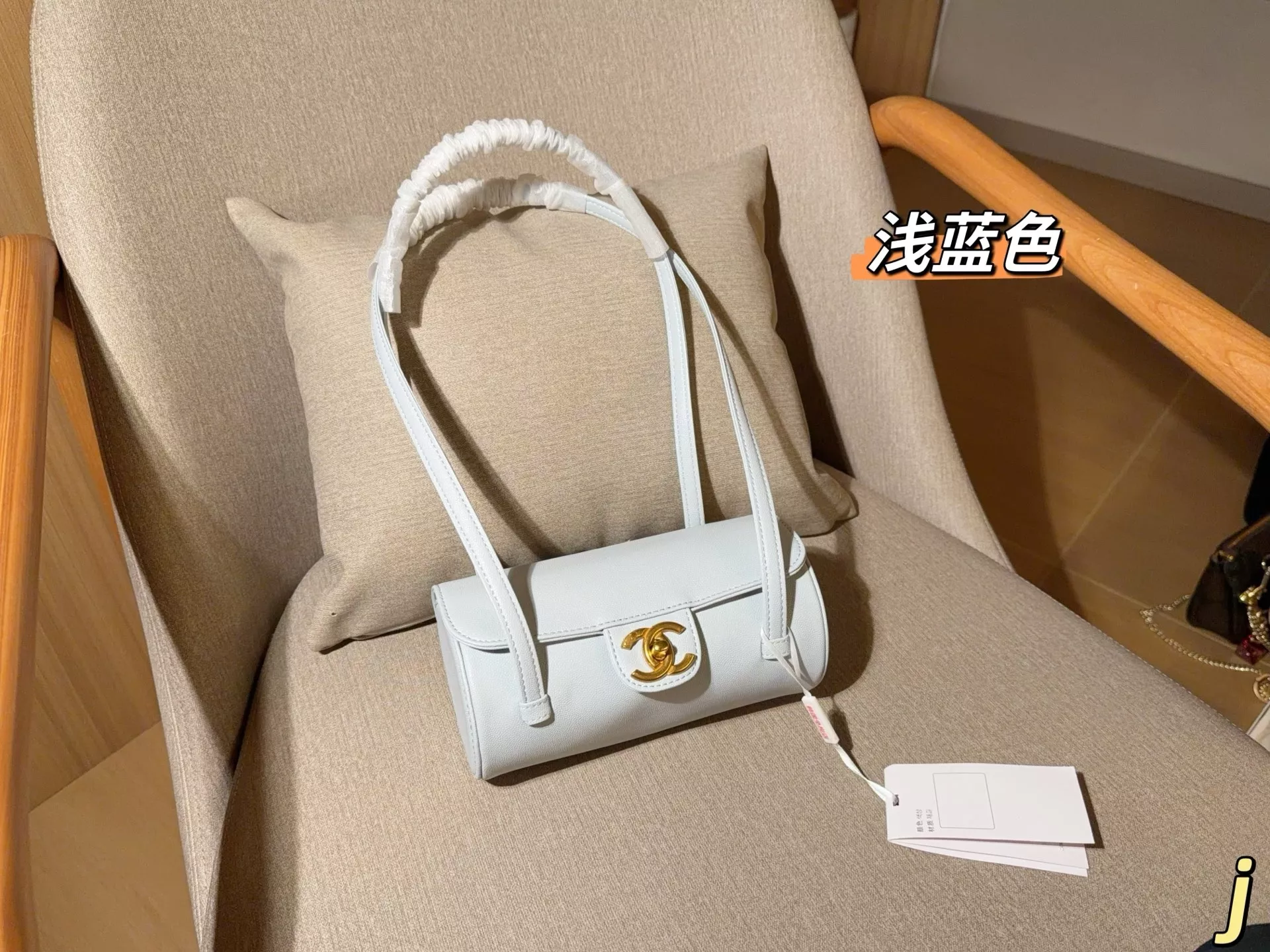 샤넬 프레피코코 원통 언더암백 상세 이미지 19