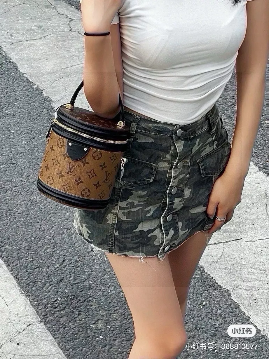 루이비통 모노그램 원통형 드로우스트링 백 상세 이미지 16