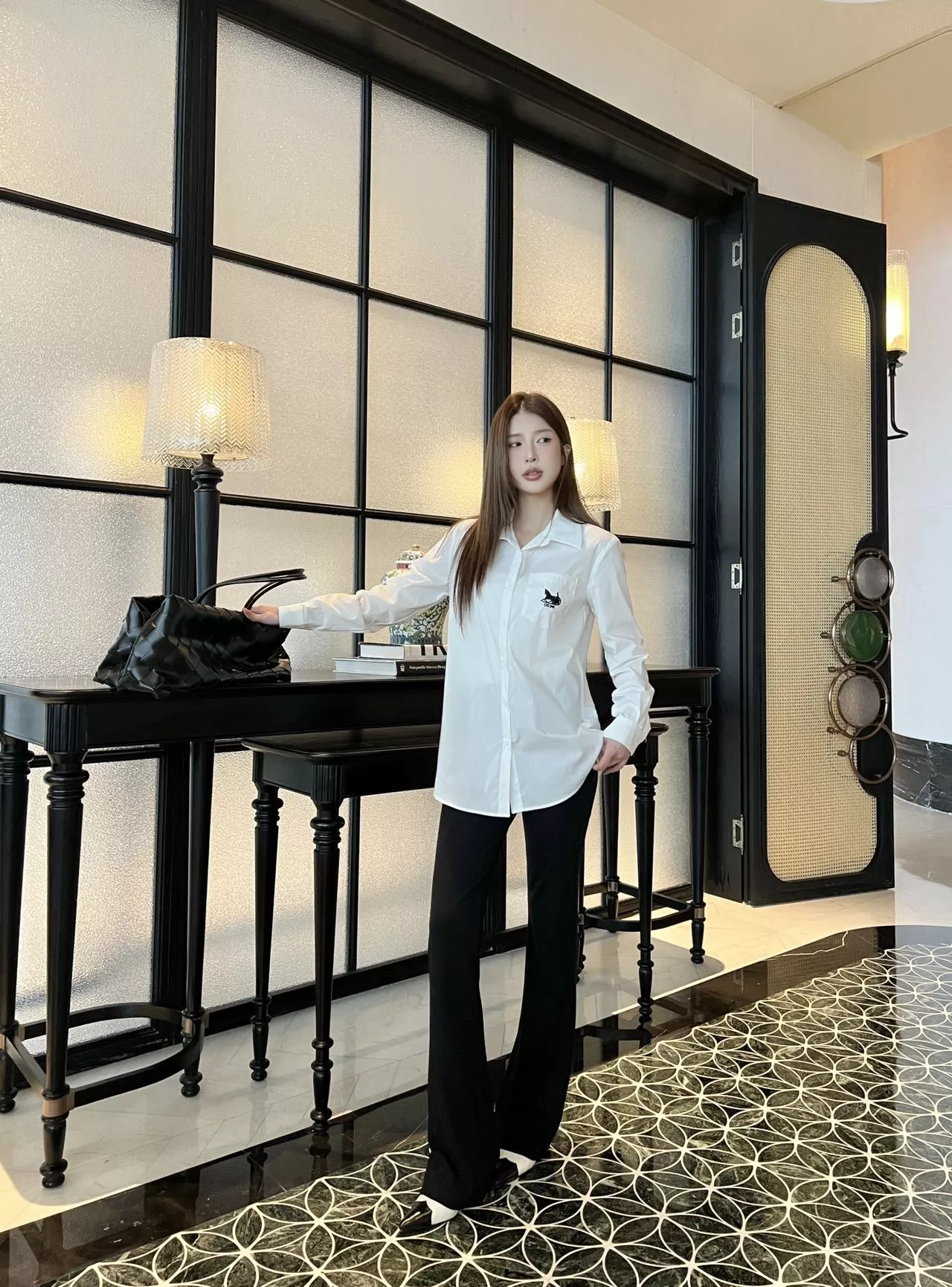 셀린느 포니 자수 긴소매 셔츠 상세 이미지 17