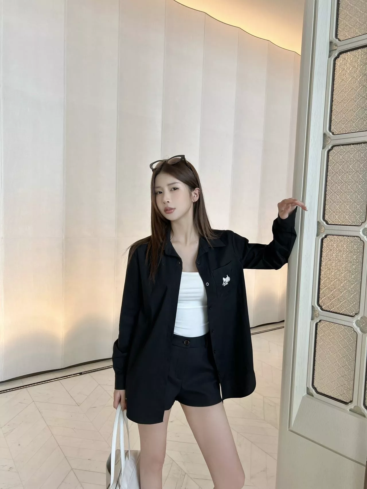 셀린느 포니 자수 긴소매 셔츠 상세 이미지 23