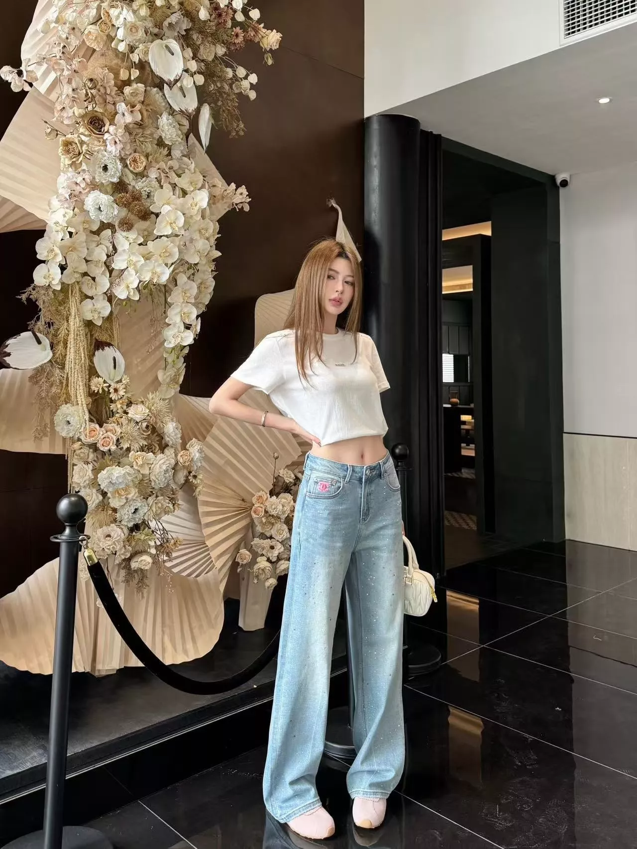 샤넬 자수 로고 와이드 데님 팬츠 상세 이미지 16