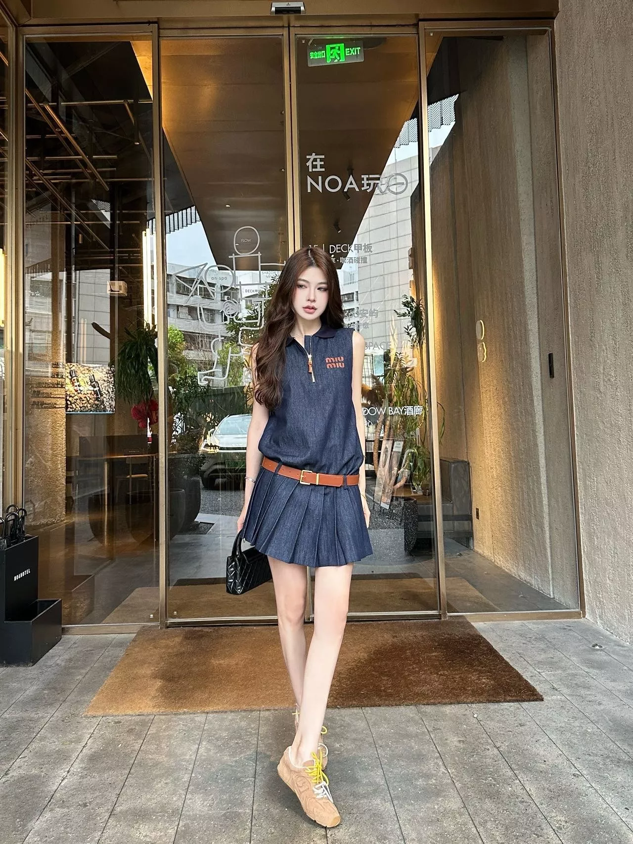 미우미우 데님 민소매 플리츠 원피스 상세 이미지 16