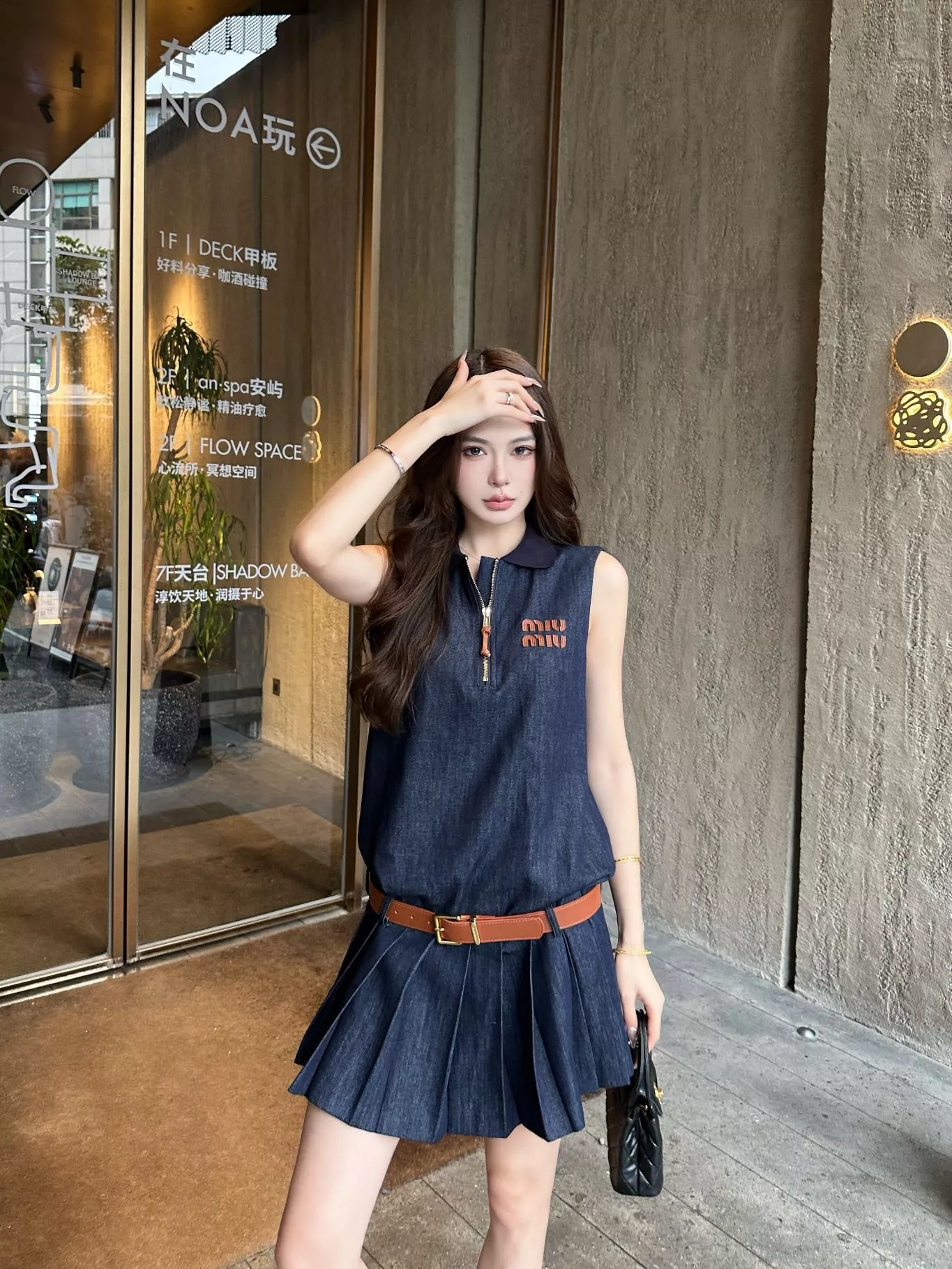 미우미우 데님 민소매 플리츠 원피스 상세 이미지 12