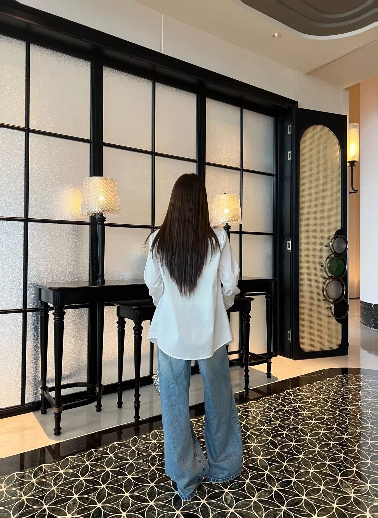 구찌 포켓 로고 자수 오버핏 셔츠 상세 이미지 14