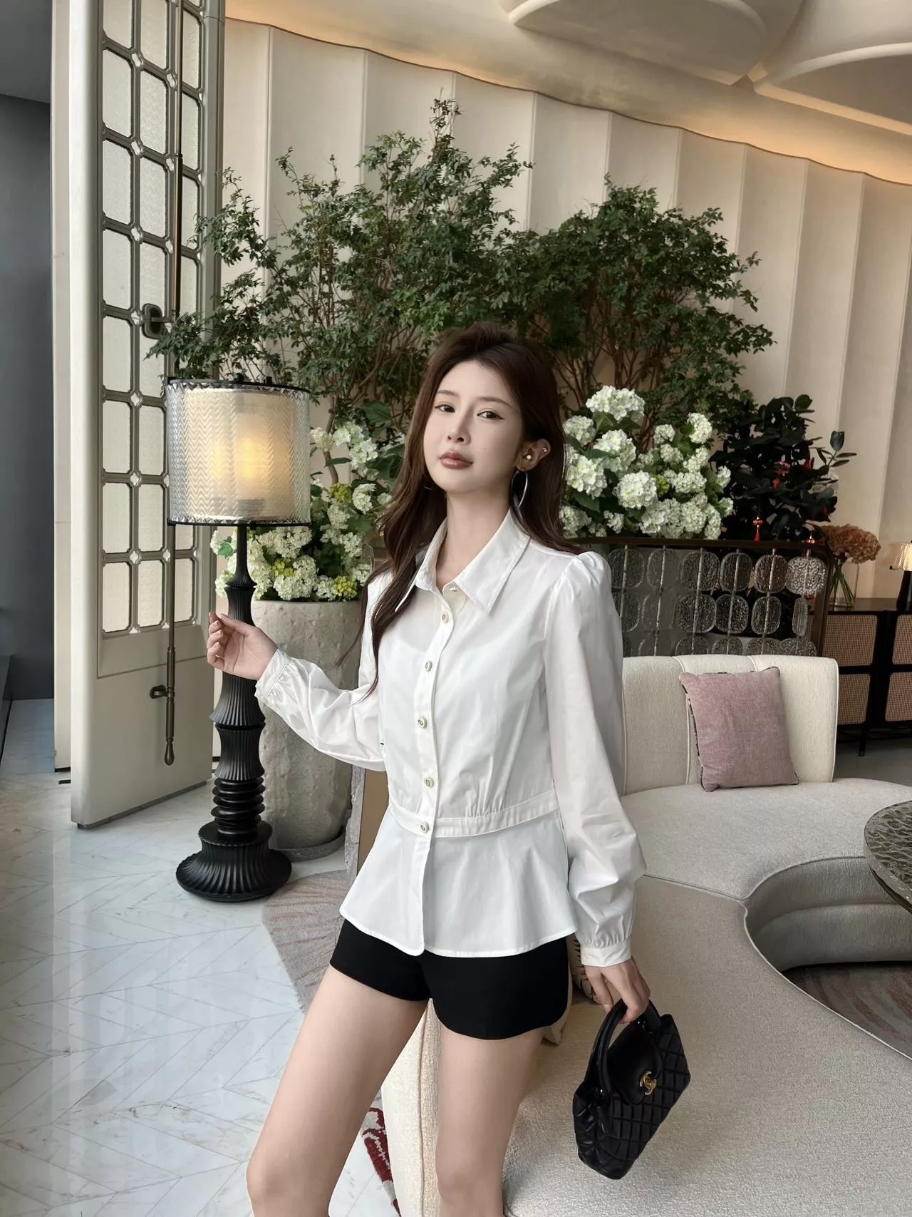 디올 화이트 허리라인 카라 셔츠 상세 이미지 15