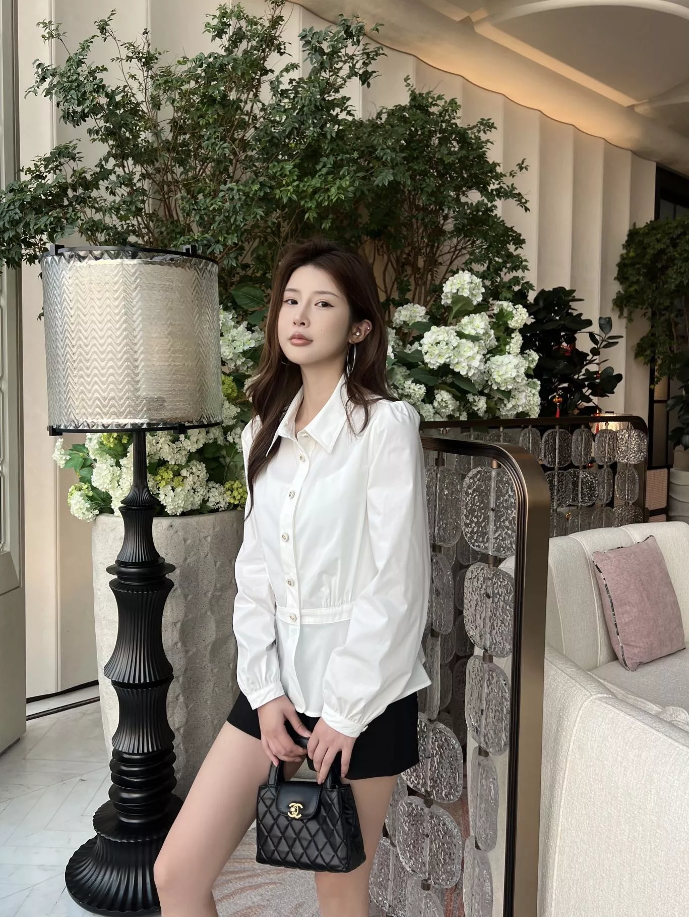 디올 화이트 허리라인 카라 셔츠 상세 이미지 13