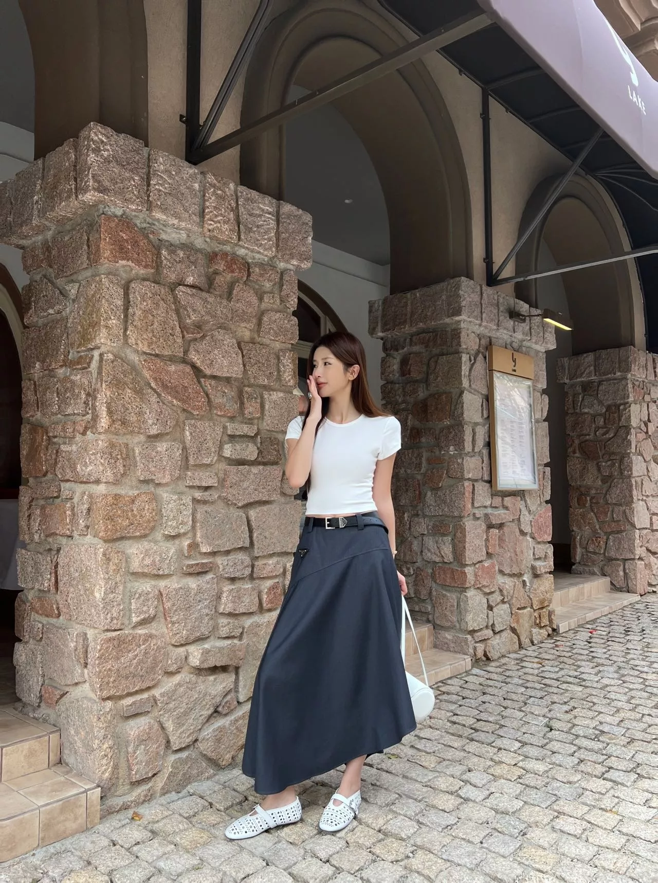 프라다 삼각 로고 언밸런스 스커트 상세 이미지 11