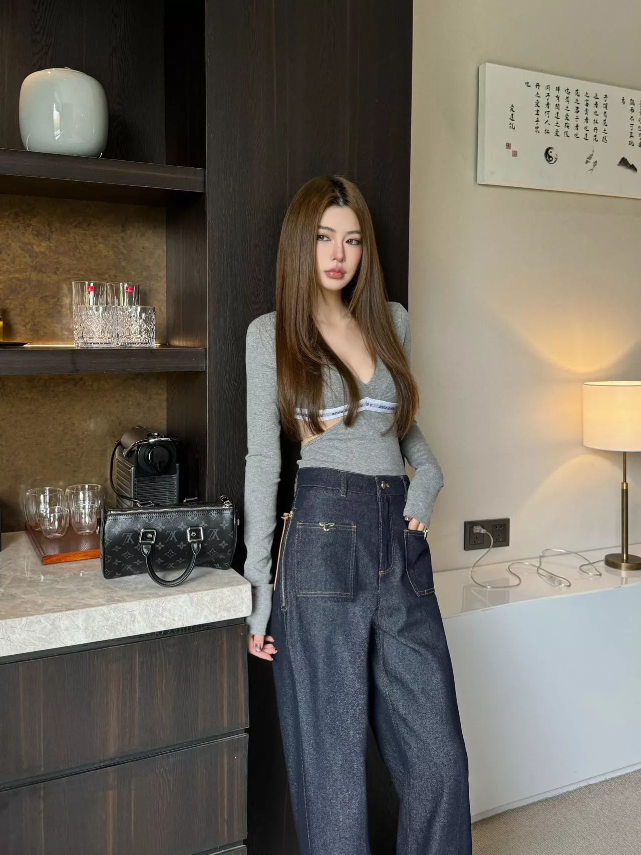 루이비통 모노그램 롤업 데님 팬츠 상세 이미지 12