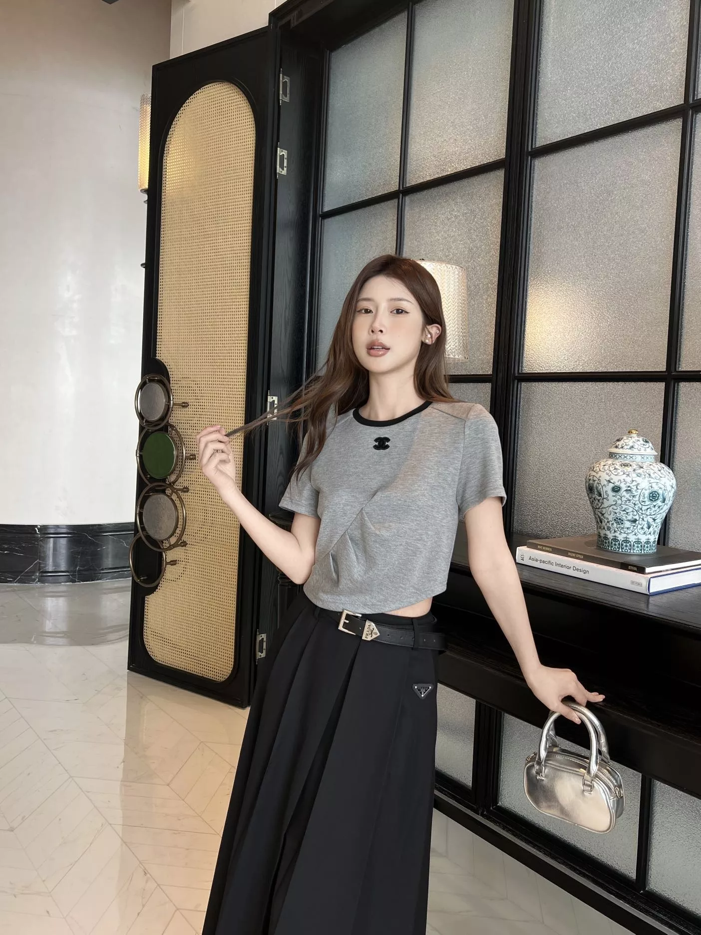 프라다 삼각 로고 플리츠 정장 스커트 상세 이미지 23