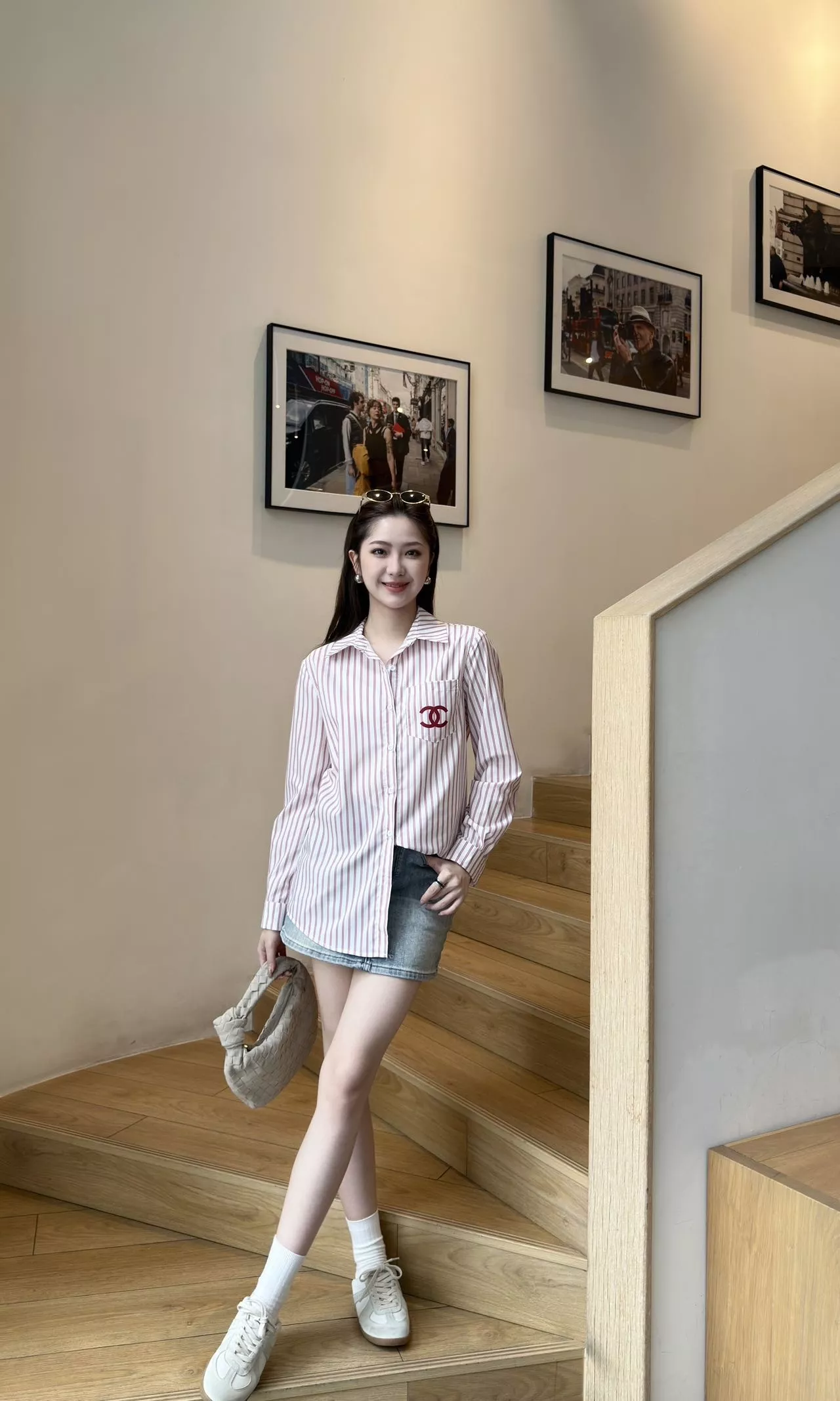 샤넬 로고 자수 스트라이프 셔츠 상세 이미지 12