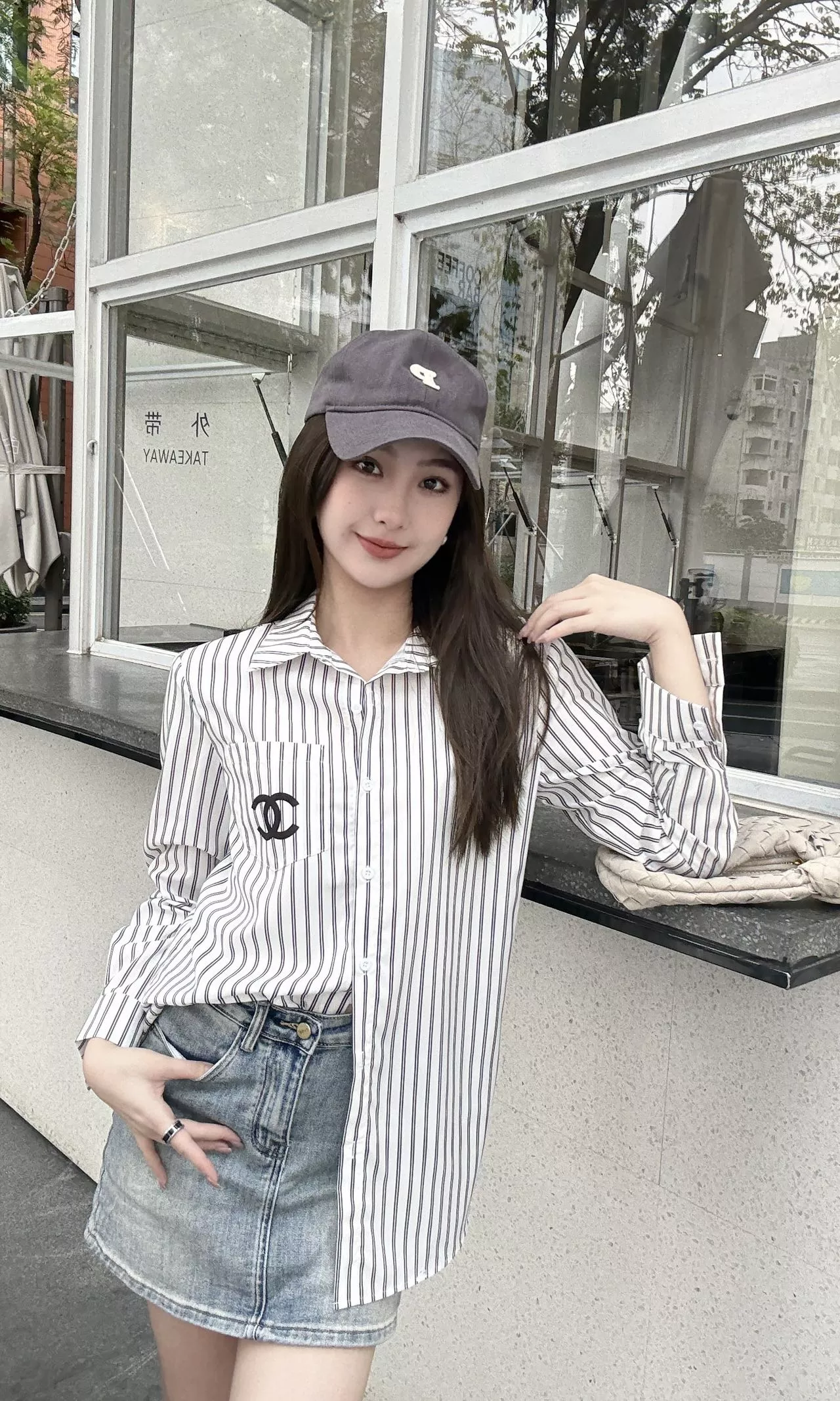 샤넬 로고 자수 스트라이프 셔츠 상세 이미지 24