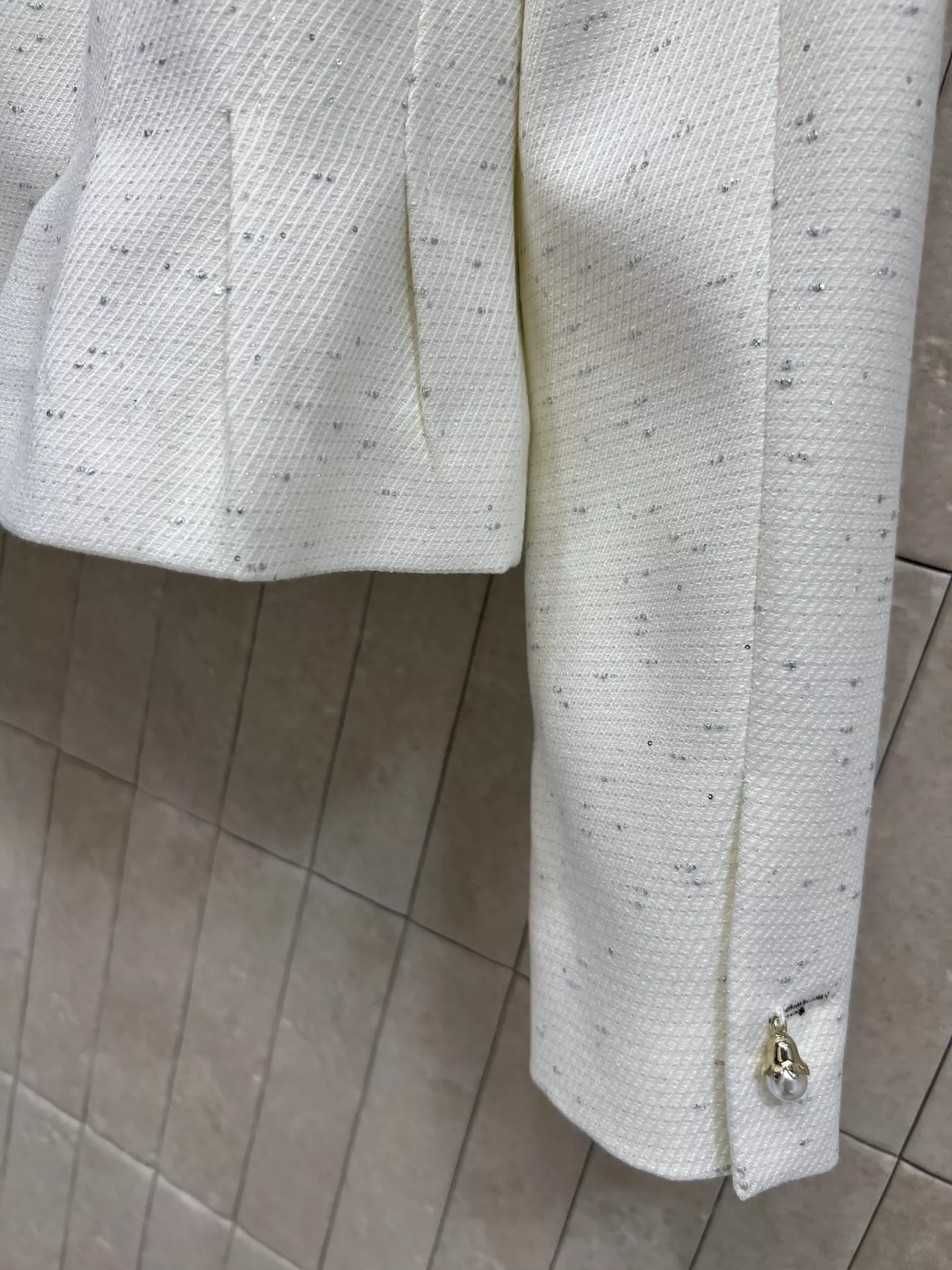 디올 진주 장식 울 크롭 자켓 상세 이미지 6