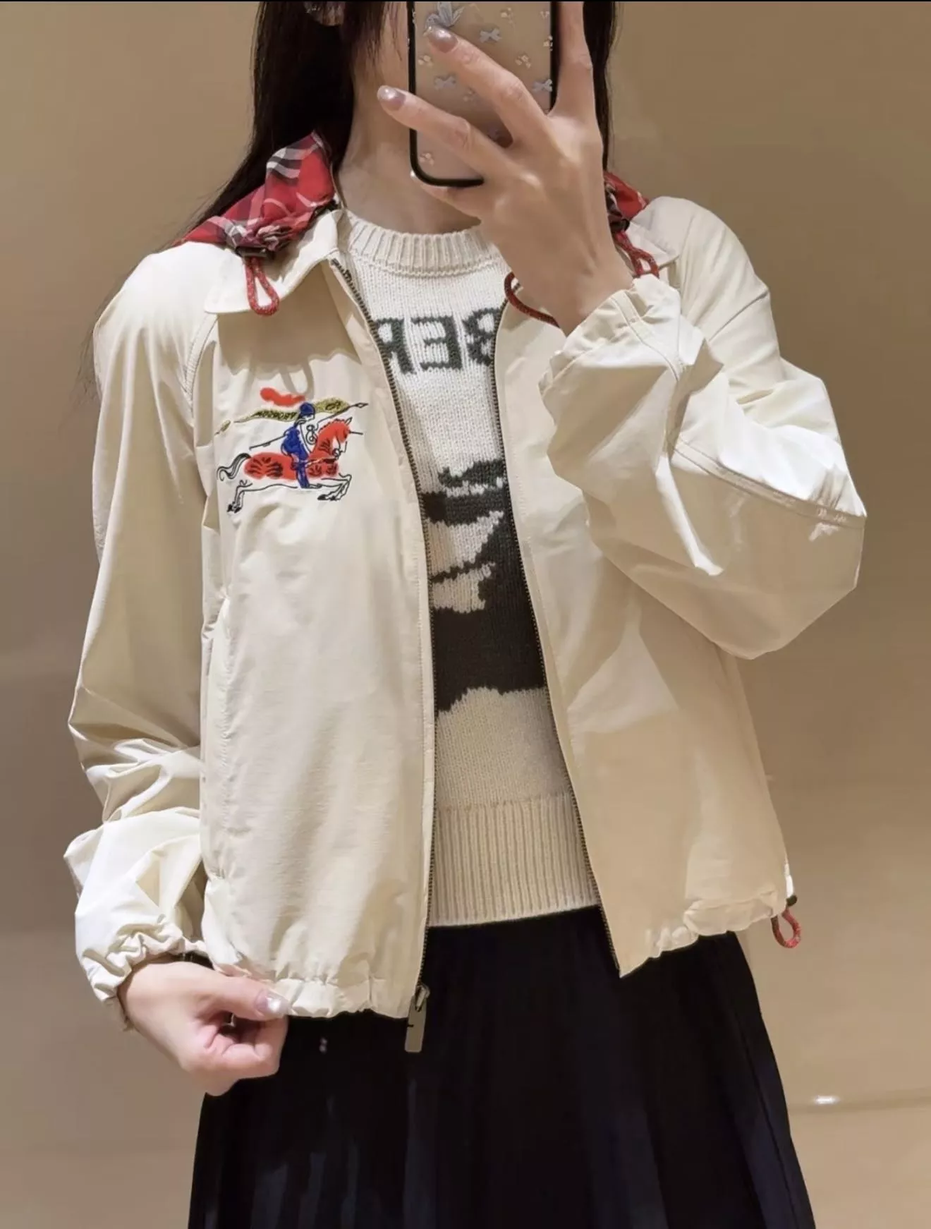 버버리 체크 탈부착 후드 숏 재킷 상세 이미지 11