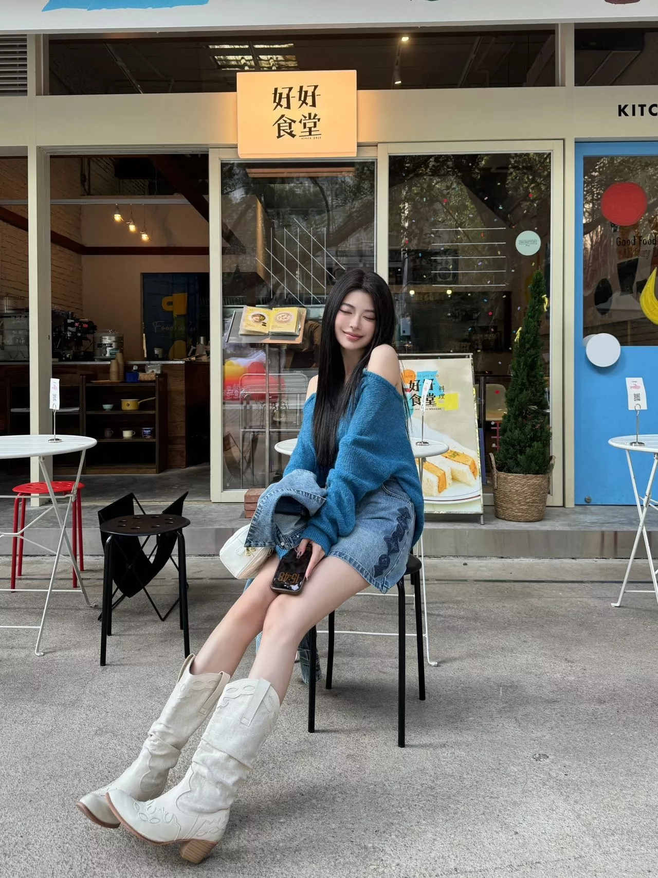 루이비통 워시드 자수 데님 스커트 상세 이미지 12