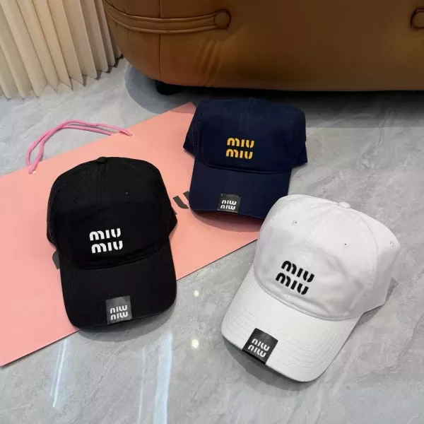 미우미우 자수 로고 베이스볼 캡