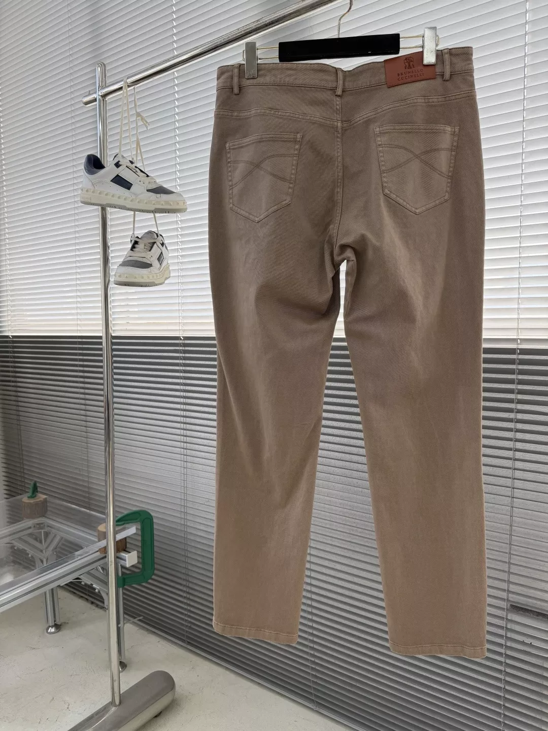 브루넬로쿠치넬리 코튼 스판 슬림 핏 오포켓 팬츠 상세 이미지 2