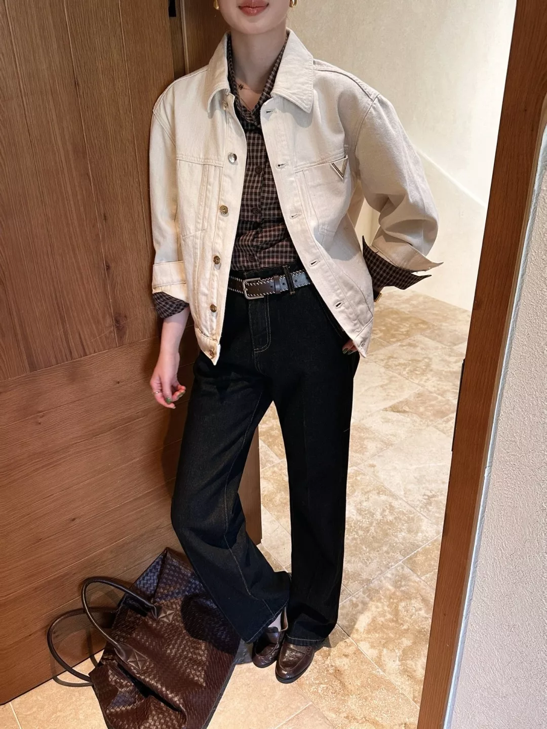 더로우 여성 배색 스티치 스트레이트 데님 팬츠 상세 이미지 23