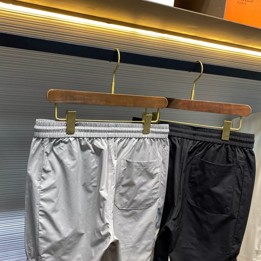 루이비통 메쉬 로고 반사 프린트 드로스트링 팬츠 상세 이미지 9