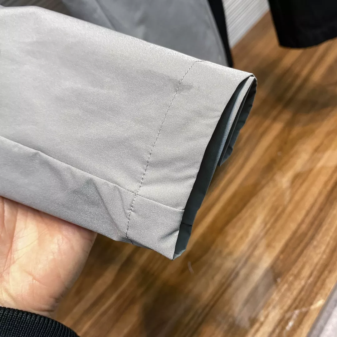 루이비통 메쉬 로고 반사 프린트 드로스트링 팬츠 상세 이미지 6