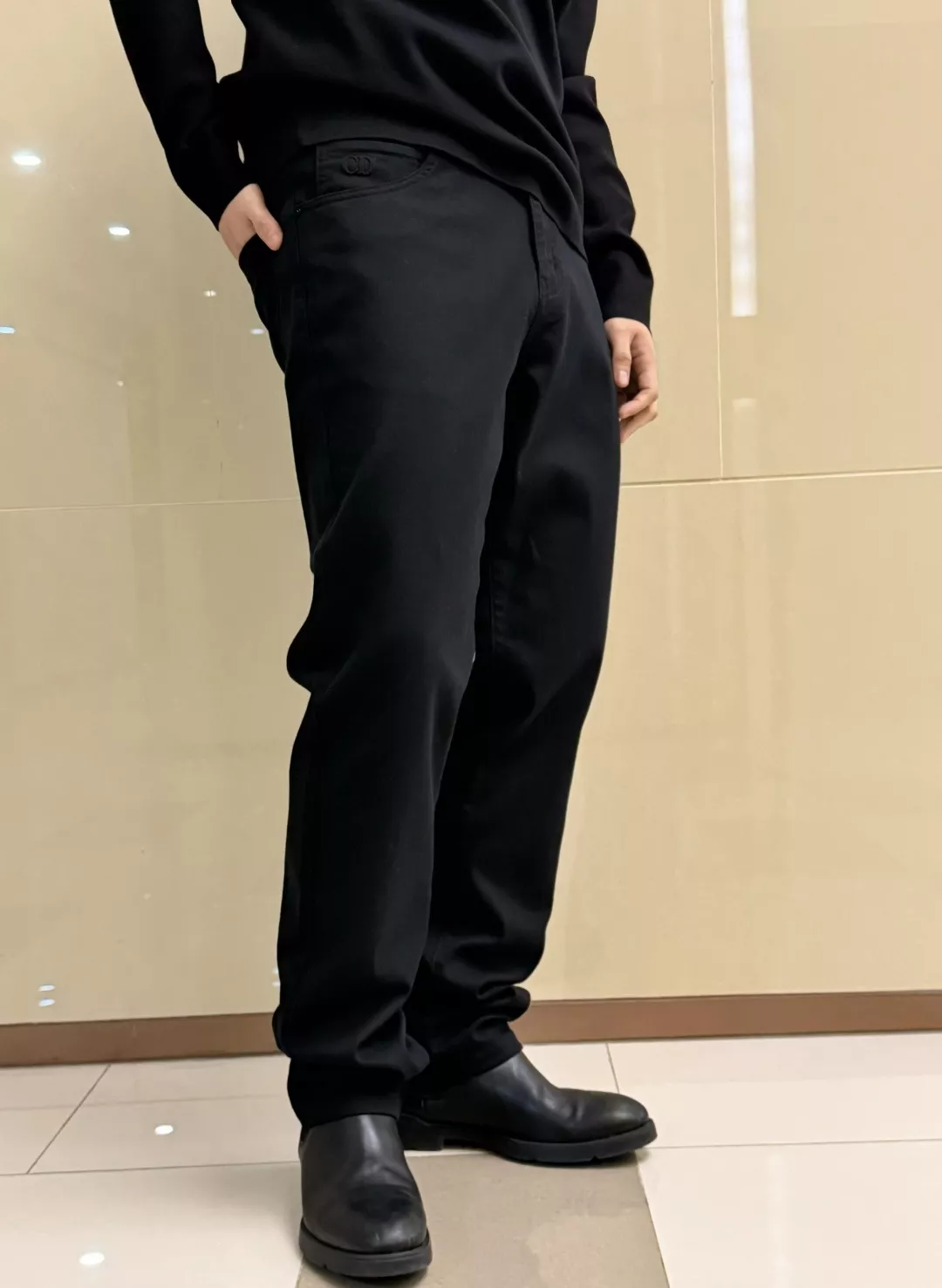 디올 블랙 코튼 혼방 트윌 슬림 팬츠 상세 이미지 22