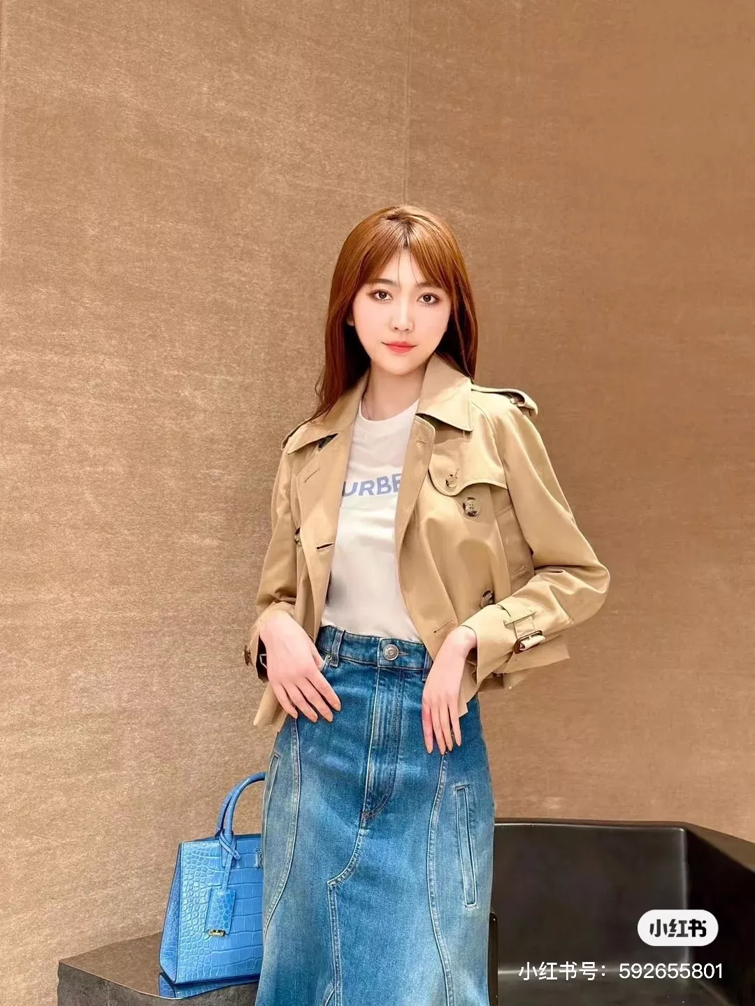 버버리 스탠드 카라 개버딘 숏 트렌치 코트 상세 이미지 76
