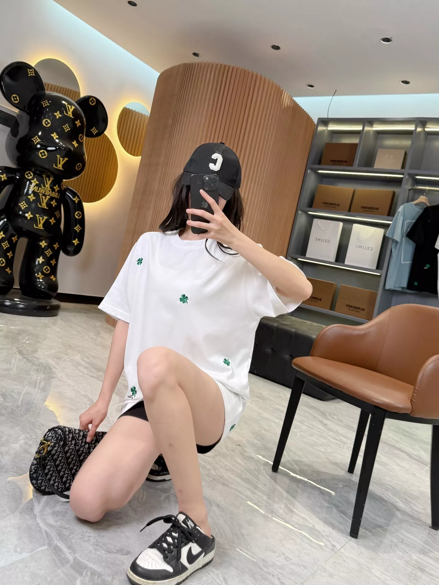 디올 클로버 자수 코튼 반소매 탑 상세 이미지 41