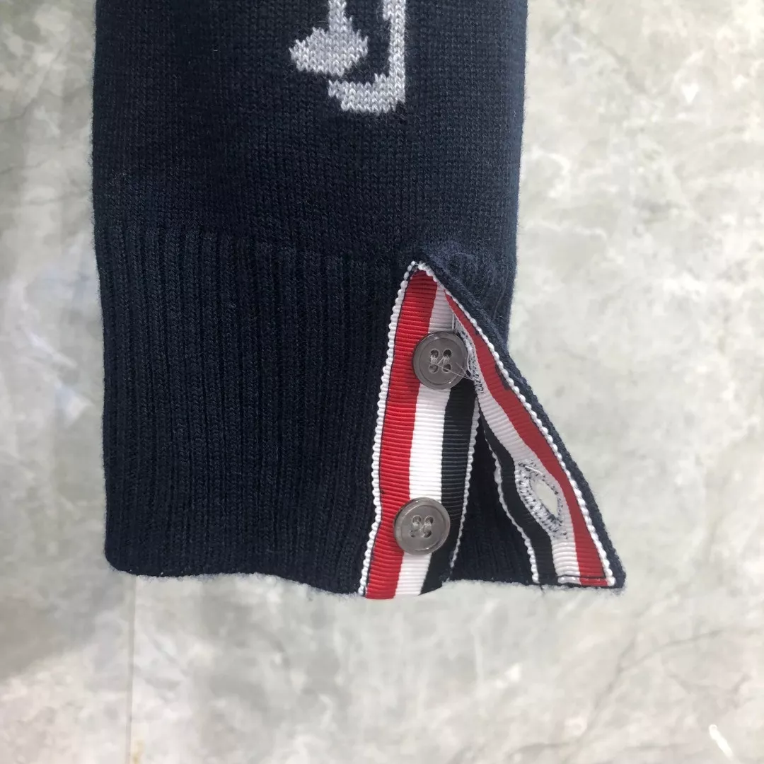 톰브라운 자수 디테일 울 버튼 가디건 상세 이미지 28