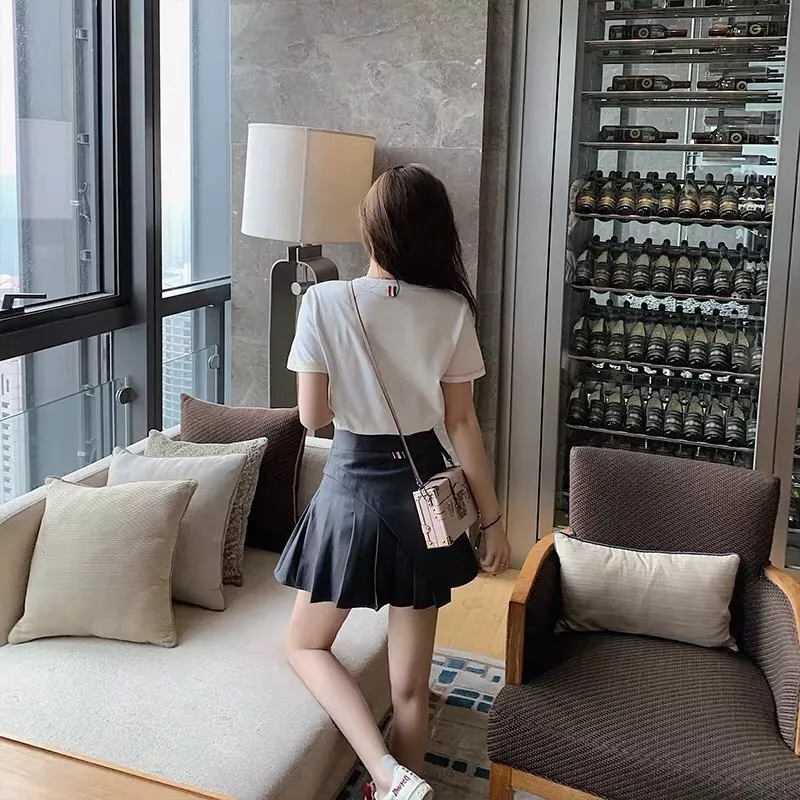 톰브라운 배색 스티치 라운드 반소매 티셔츠 상세 이미지 40