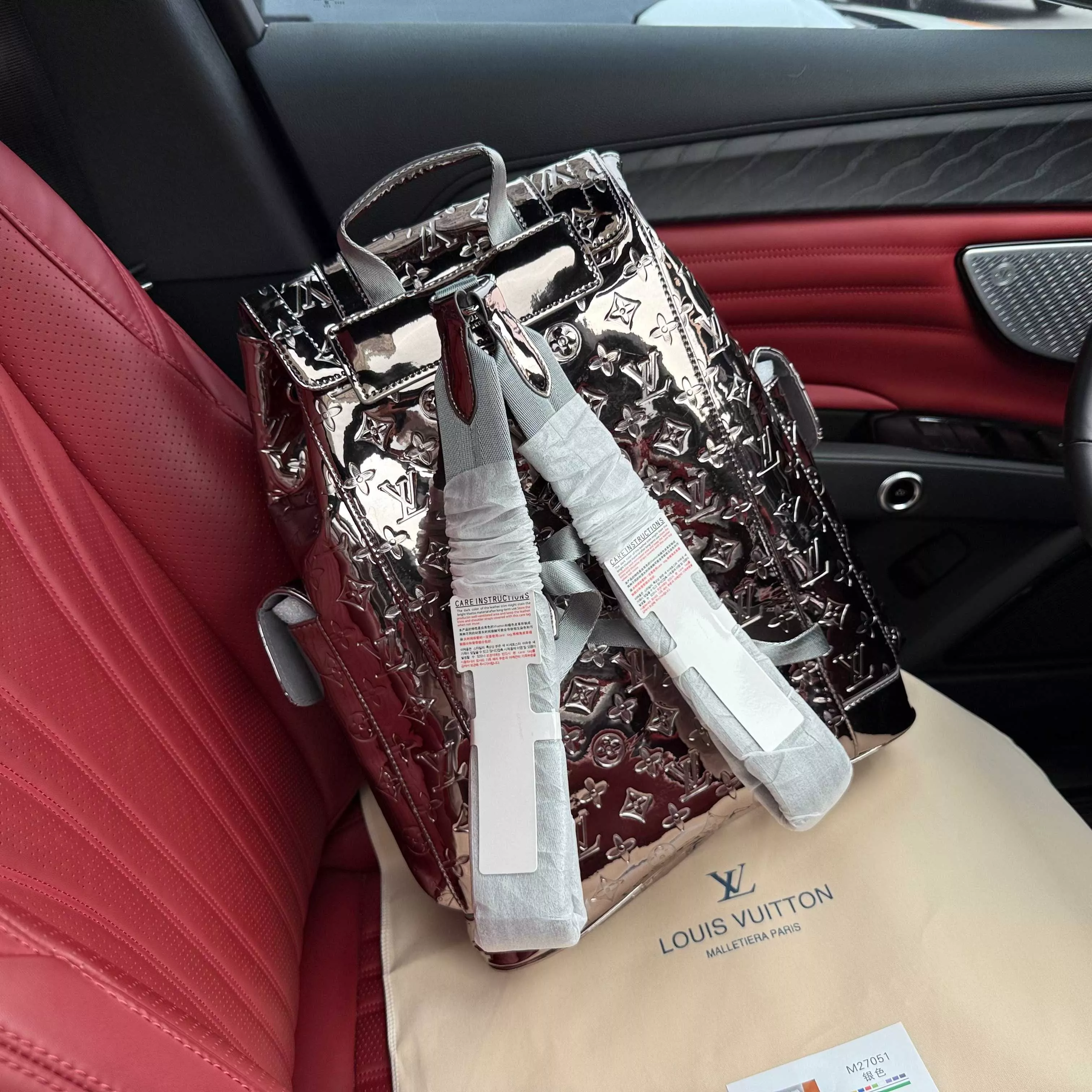 루이비통 모노그램 글로시 백팩 상세 이미지 3