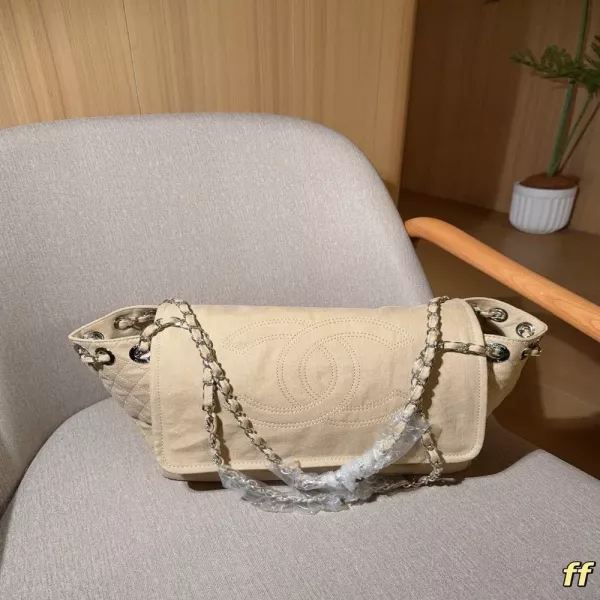 샤넬 데님 베이지 패브릭 우편가방