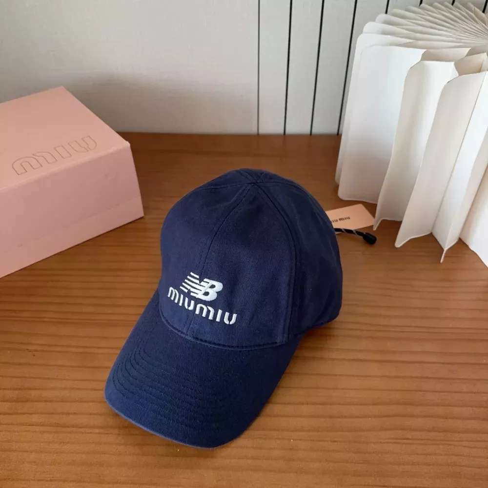 미우미우 로고 자수 베이스볼 캡