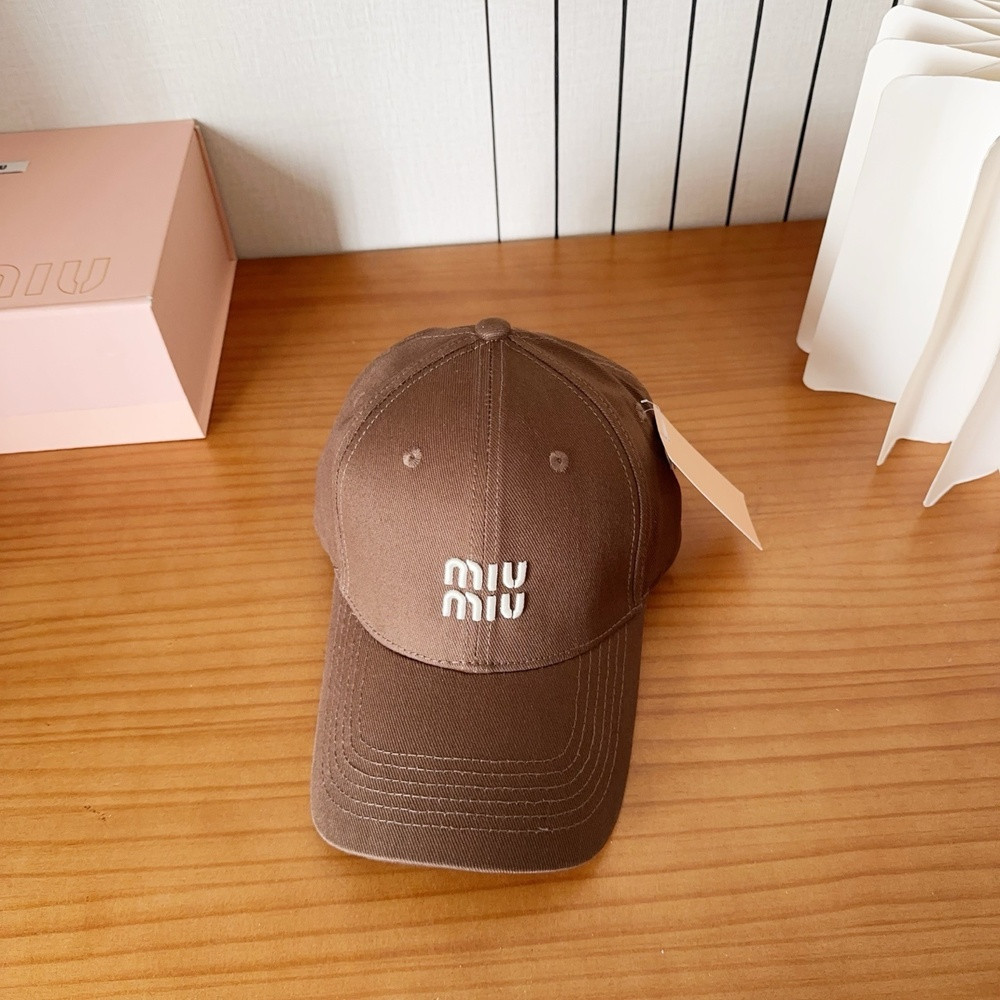 미우미우 자수 로고 베이스볼 캡