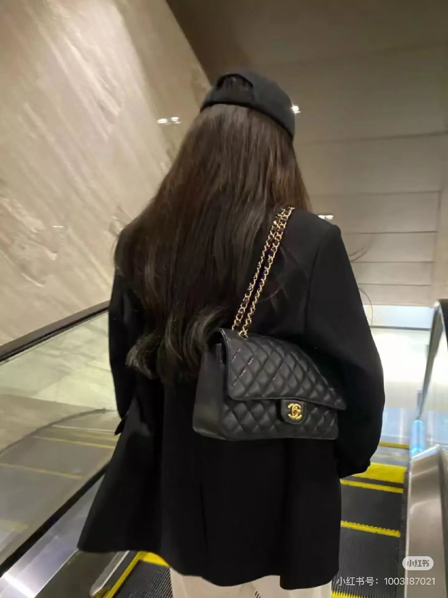 샤넬 클래식 퀼팅 체인 플랩백 상세 이미지 25