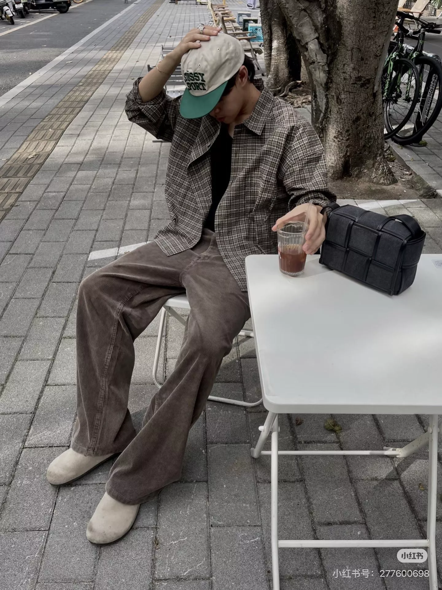 보테가베네타 카세트 손가방 상세 이미지 12