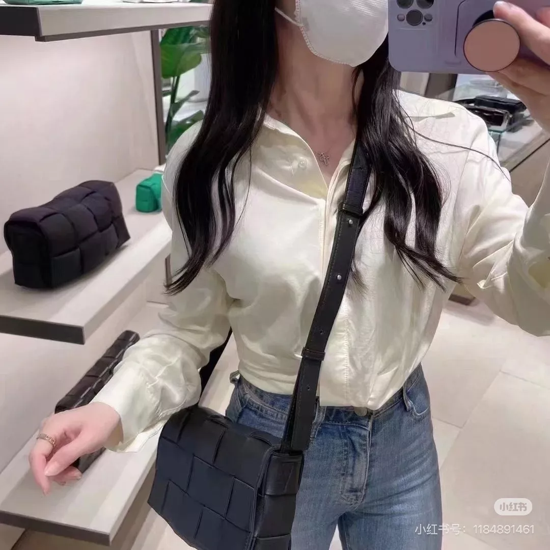 보테가베네타 카세트 인트레치오 패디드 백 상세 이미지 23
