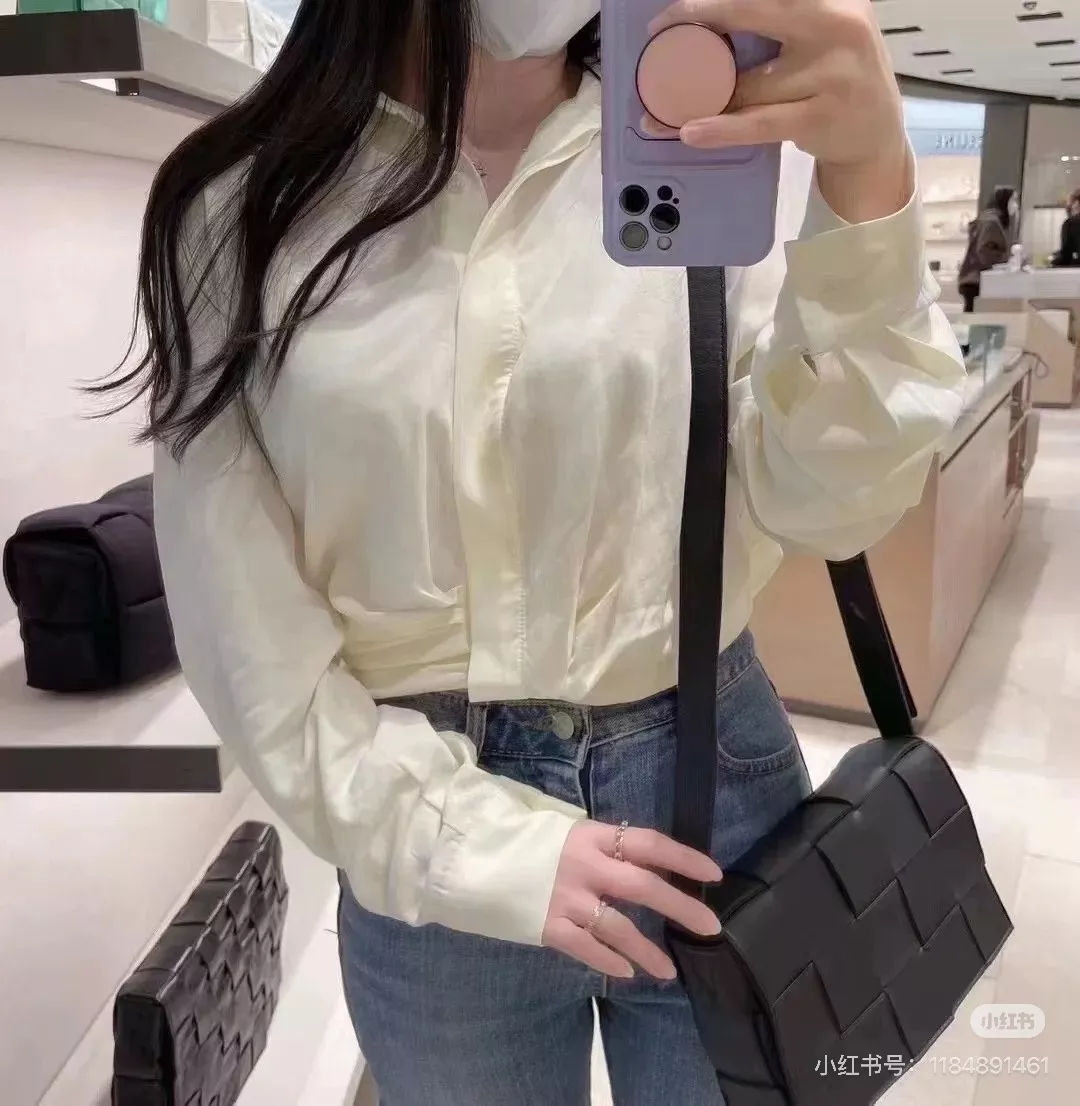 보테가베네타 카세트 인트레치오 패디드 백 상세 이미지 24