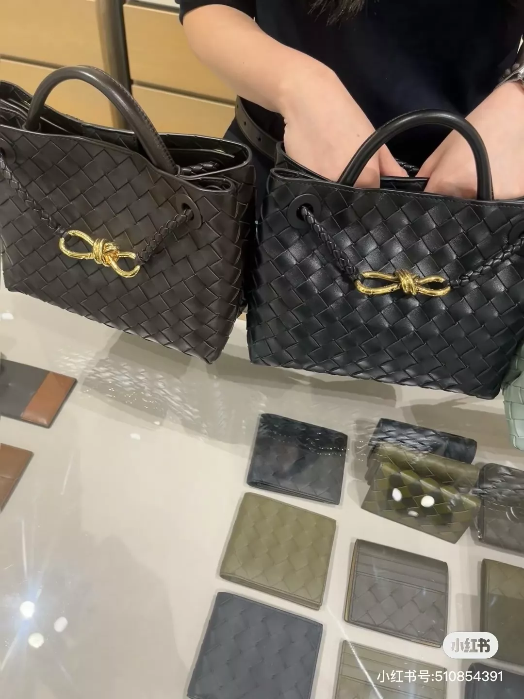 보테가베네타 인트레치아토 위빙 쇼핑백 상세 이미지 24