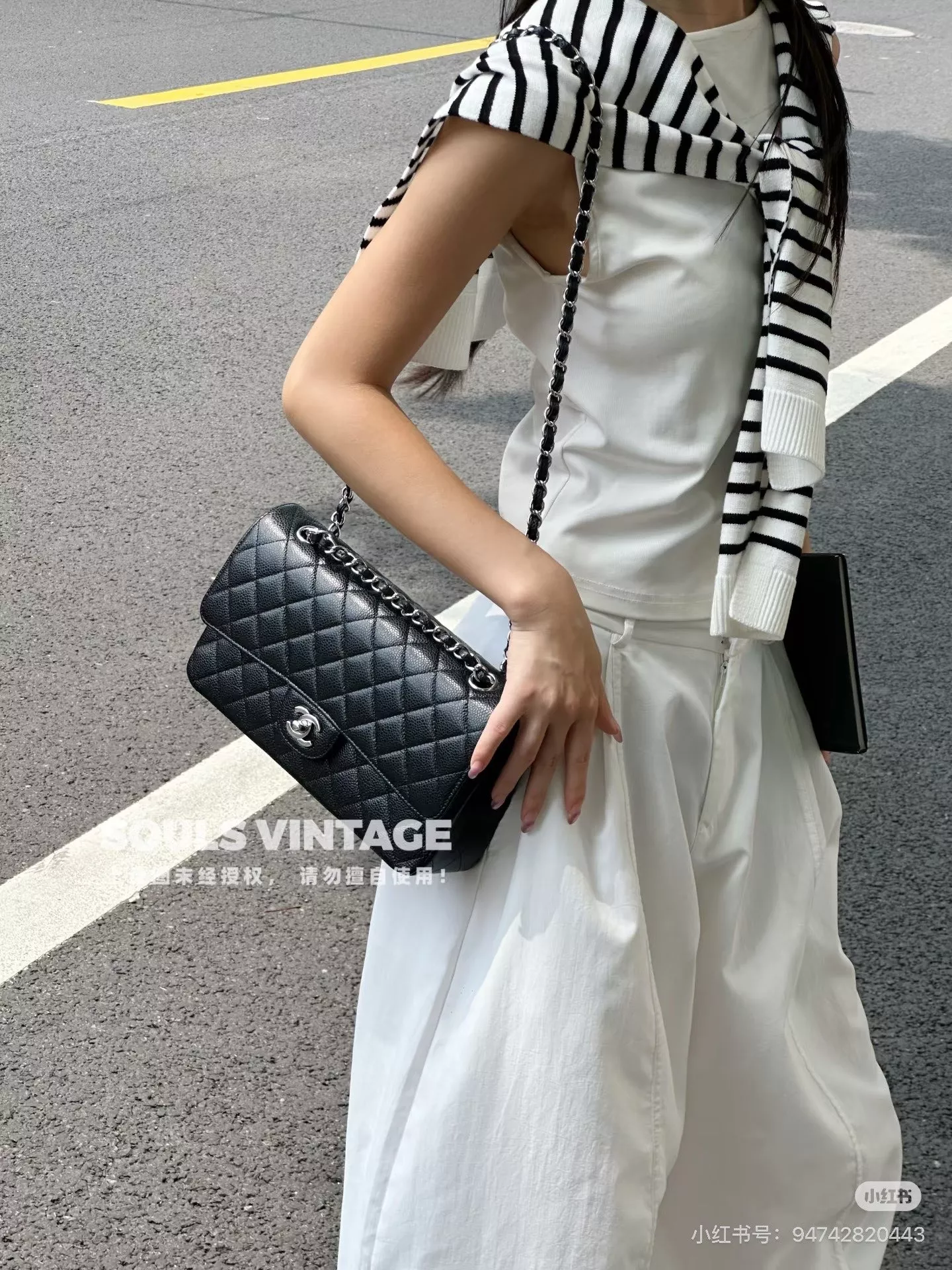 샤넬 클래식 퀼팅 체인 플랩백 상세 이미지 22