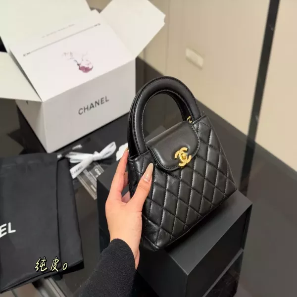 샤넬 퀼팅 탑핸들 체인백