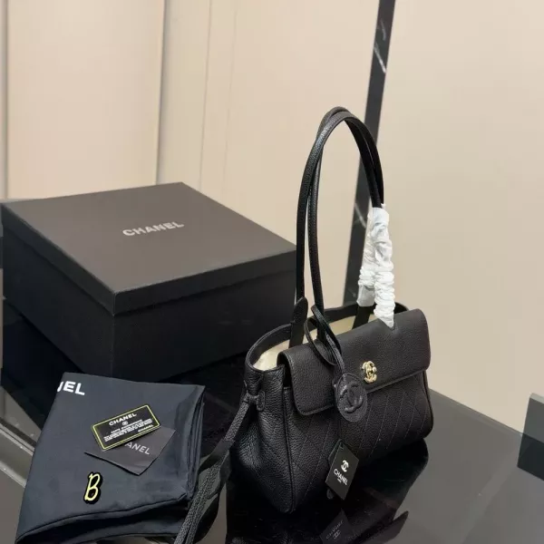 샤넬 26S 카프스킨 브리프 케이스